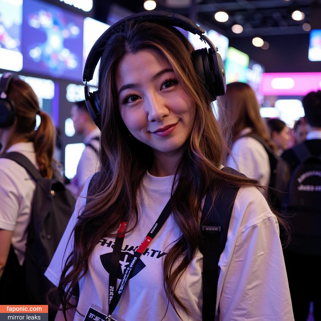 Fuslie, Leslie Nackt-Leaks  Foto #931