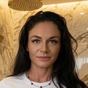 Gina Goodwife