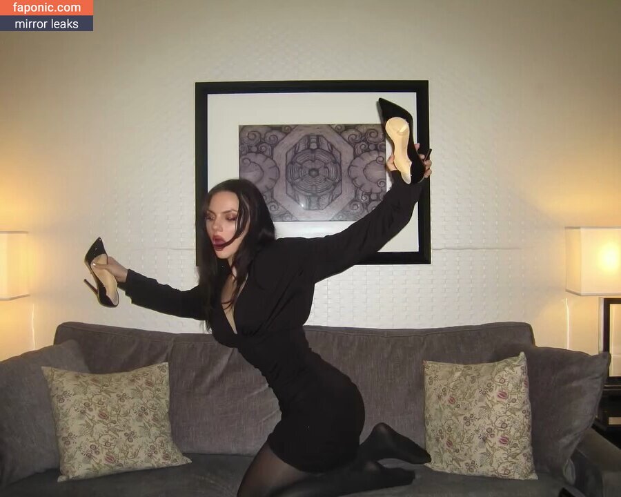Dafne Keen, dafnefeetworld, dafnekeen, https: Nackt-Leaks OnlyFans Foto #292