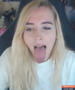 EmilyCC, emilycczz, emjayplays Nackt-Leaks OnlyFans Foto #4