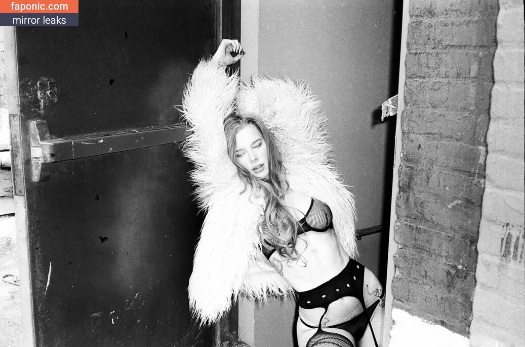 Ashley Matheson, Smashedely Nackt-Leaks  Foto #110