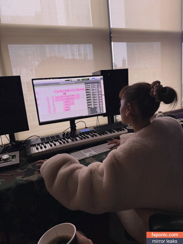 Ariana Grande, arianagrande, biancasotelo14 Nackt-Leaks OnlyFans Foto #191