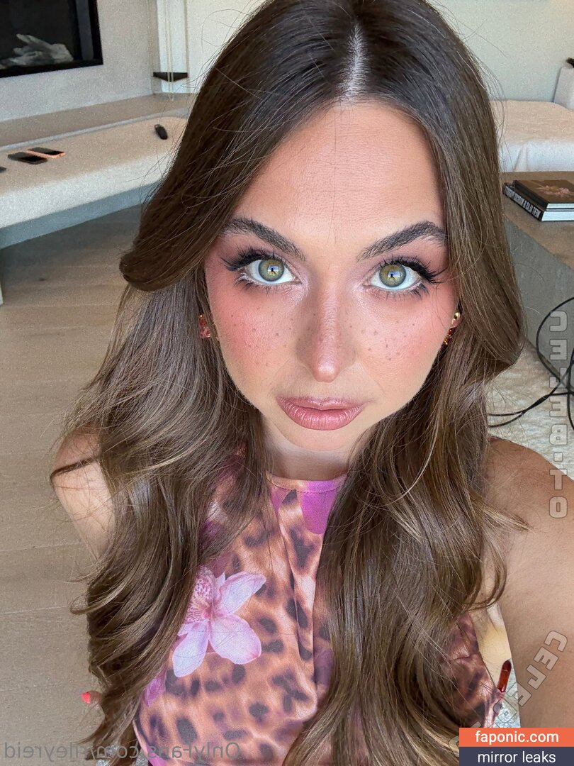 Riley Reid, RileyReidTikTok, hellorileyreid, rileyreidx3 Nackt-Leaks OnlyFans Foto #2782