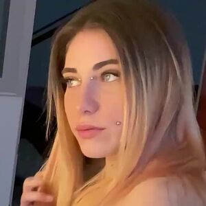 Dalila Dark