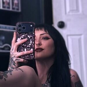 Morticia Mae